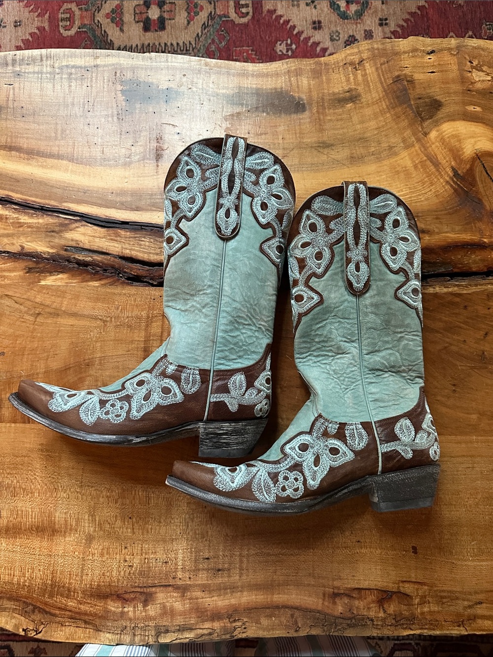 Women's Two-Tone Brown and tuorquios and brown
Old Gringo